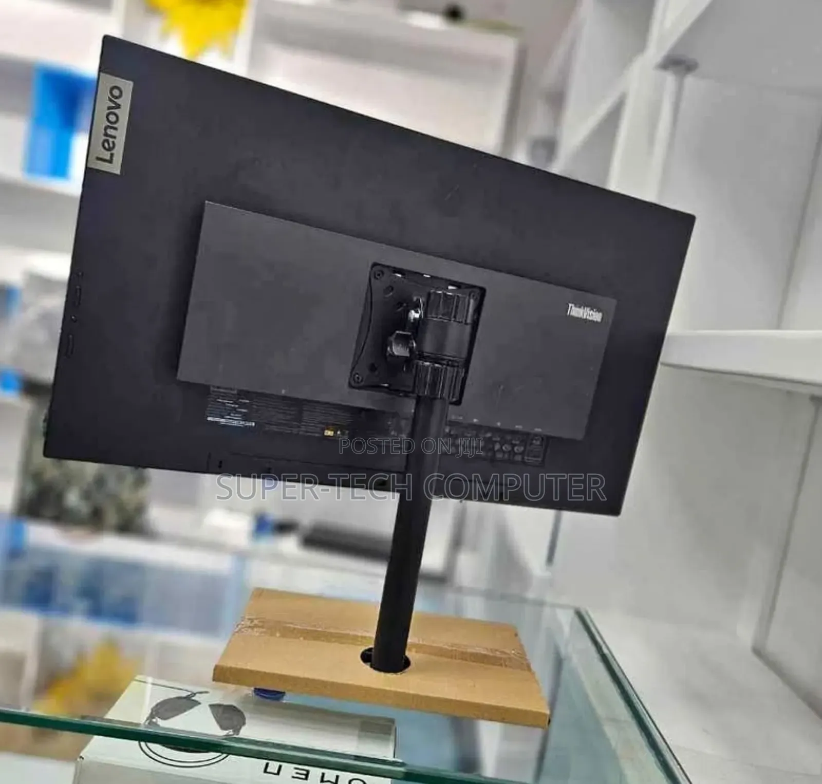 Lenovo Thinkvision 27 Inch .Resolution Monitor