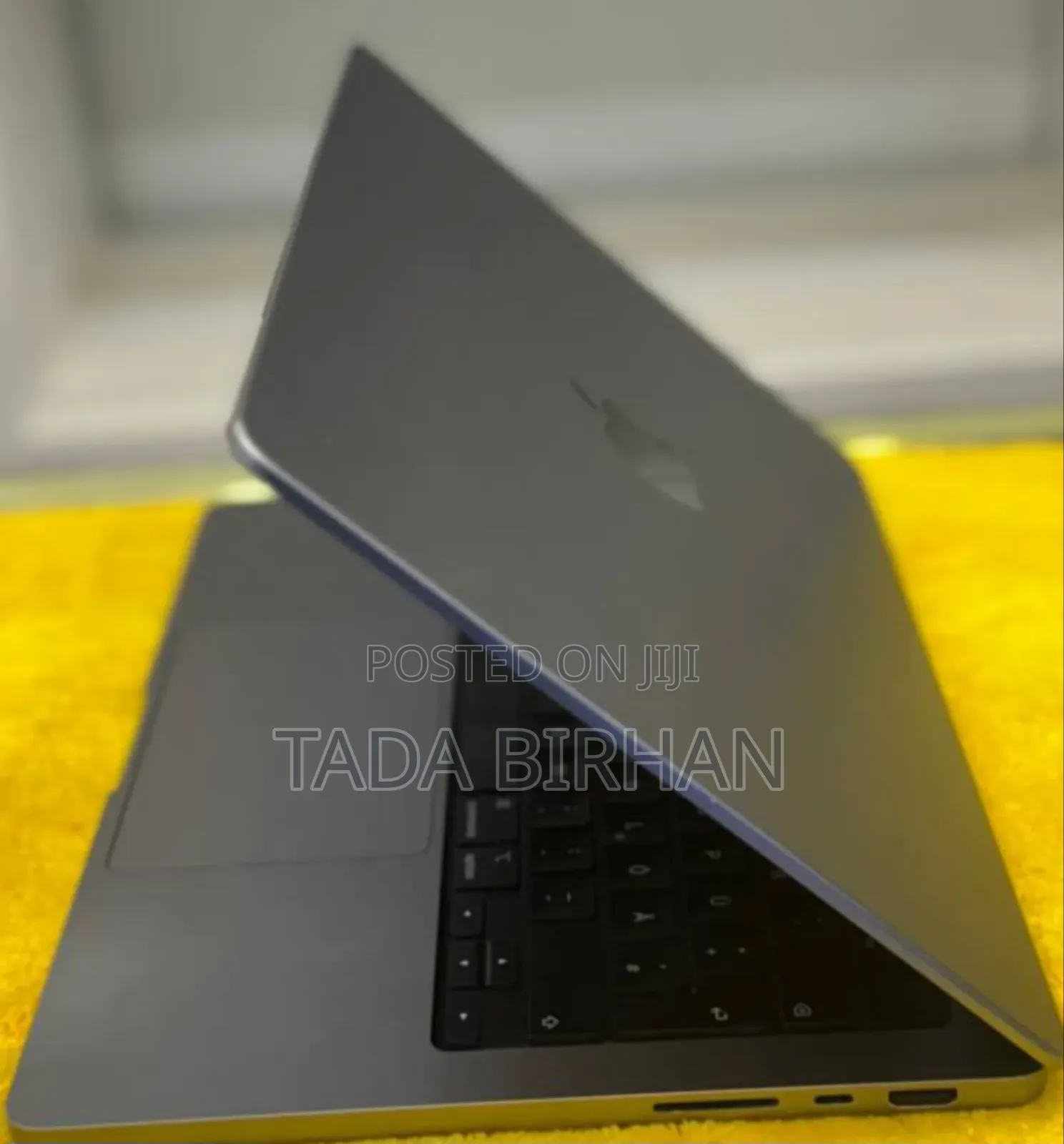 New Laptop Apple MacBook Pro M1 16GB Intel Core I5 SSD 512GB