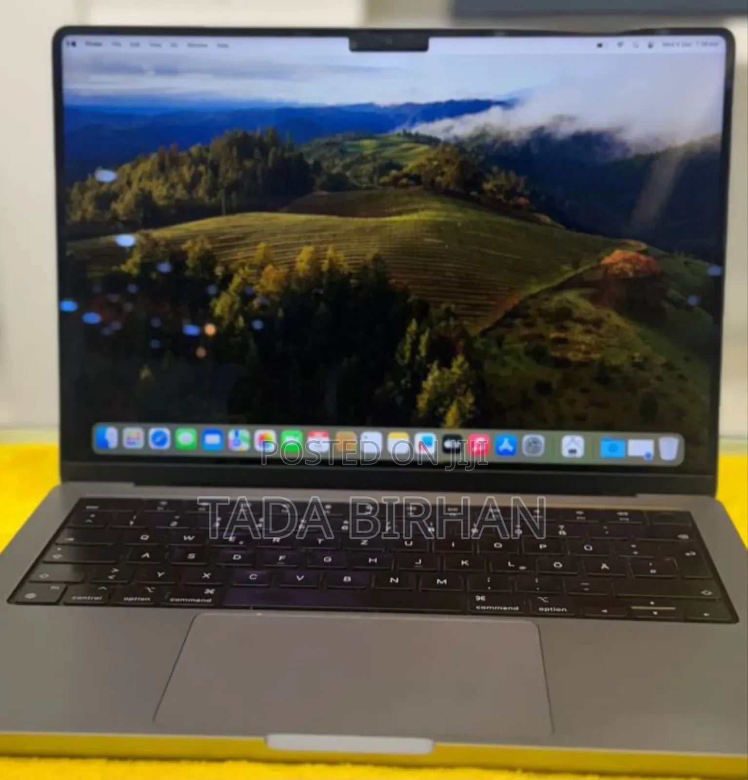 New Laptop Apple MacBook Pro M1 16GB Intel Core I5 SSD 512GB