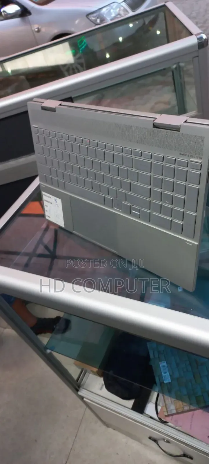 New Laptop HP Envy X360 8GB Intel Core I5 SSD 256GB