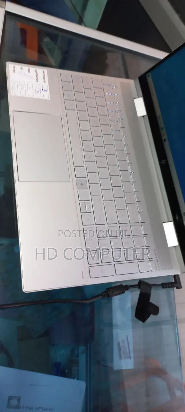 New Laptop HP Envy X360 8GB Intel Core I5 SSD 256GB