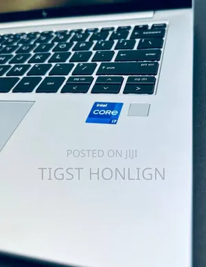 Photo - New Laptop HP EliteBook 830 16GB Intel Core I7 SSD 512GB