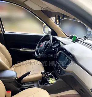 Wuling Hongguang S 2023 White