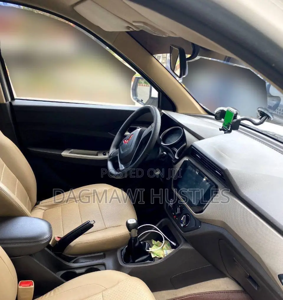 Wuling Hongguang S 2023 White