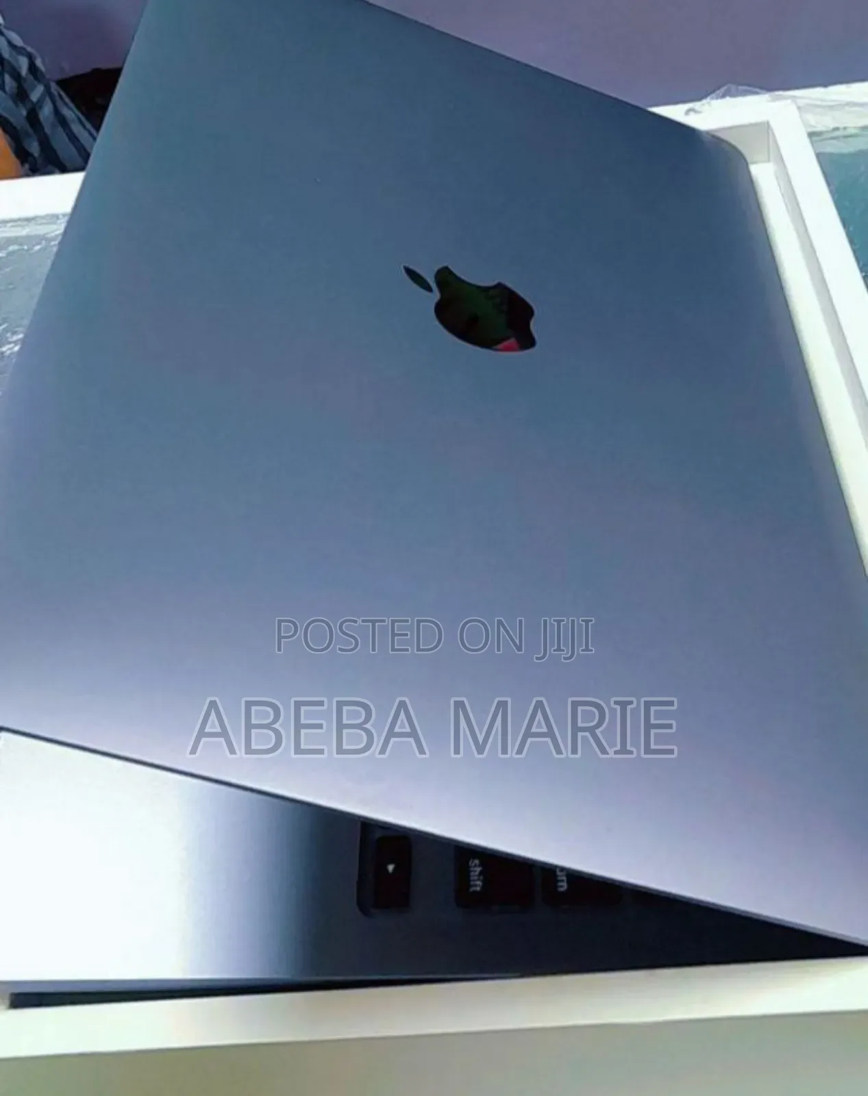 New Laptop Apple MacBook Pro 2020 16GB Intel Core I5 SSD 512GB