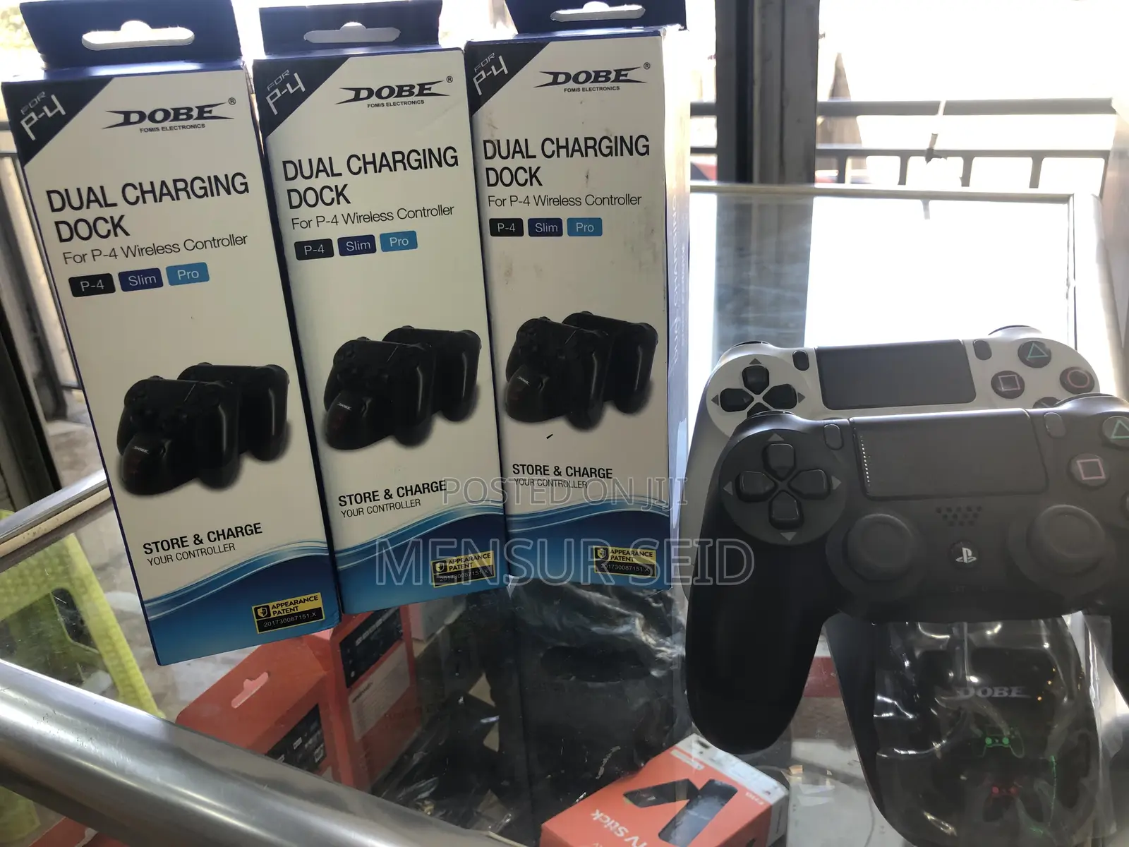 Dobe Dual Charging Dock for PS4 Controllers