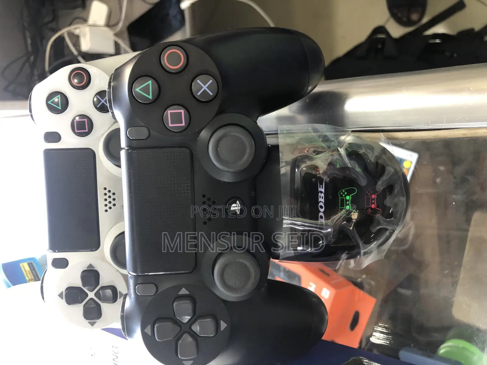 Dobe Dual Charging Dock for PS4 Controllers