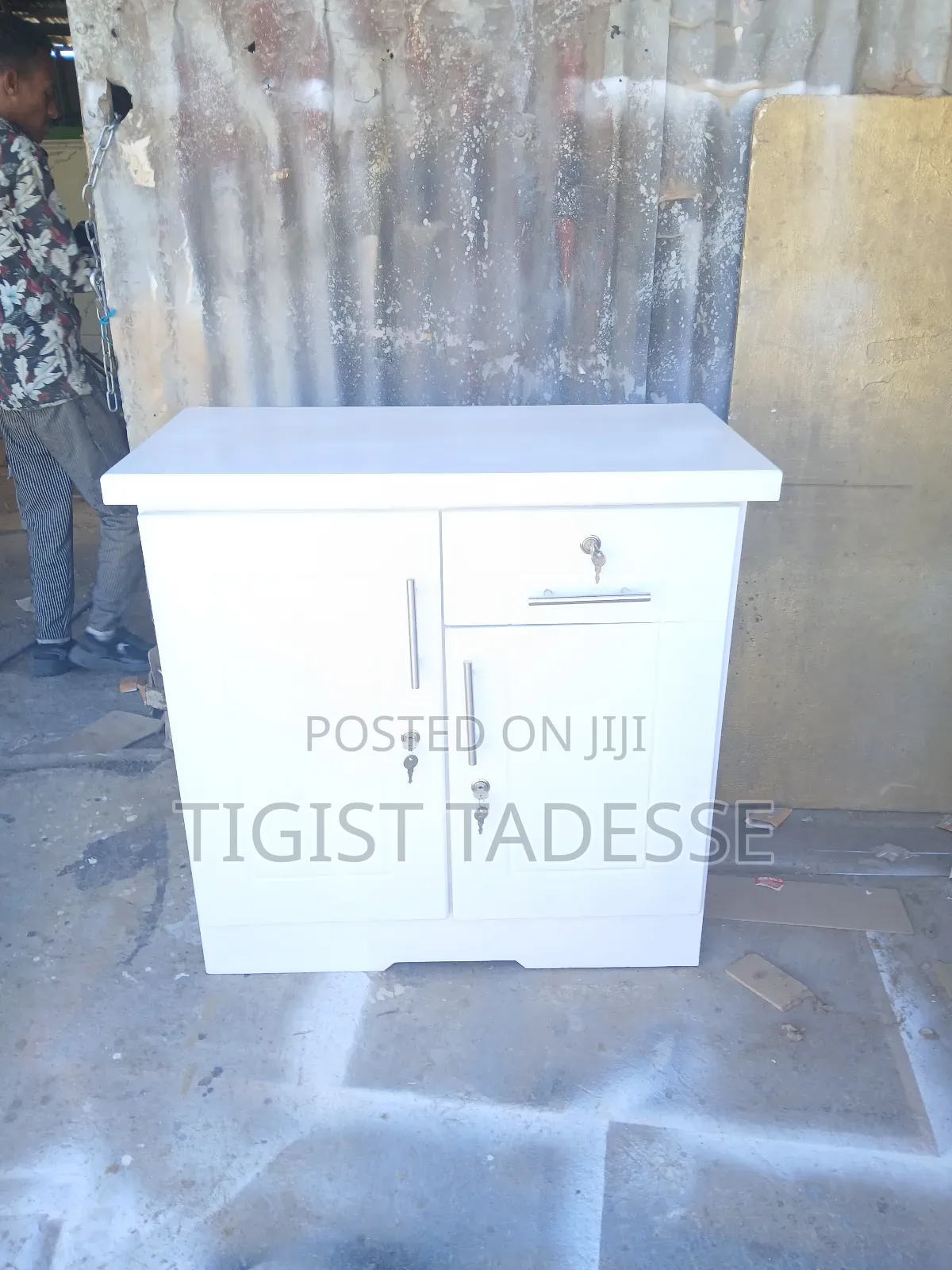 ብፌ ለጠባብ ቤት የምትሆን 80cm