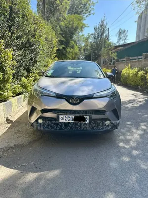 Photo - Toyota C-HR Limited FWD 2020 Silver