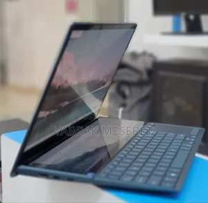 New Laptop Asus 16GB Intel Core I7 SSD 512GB