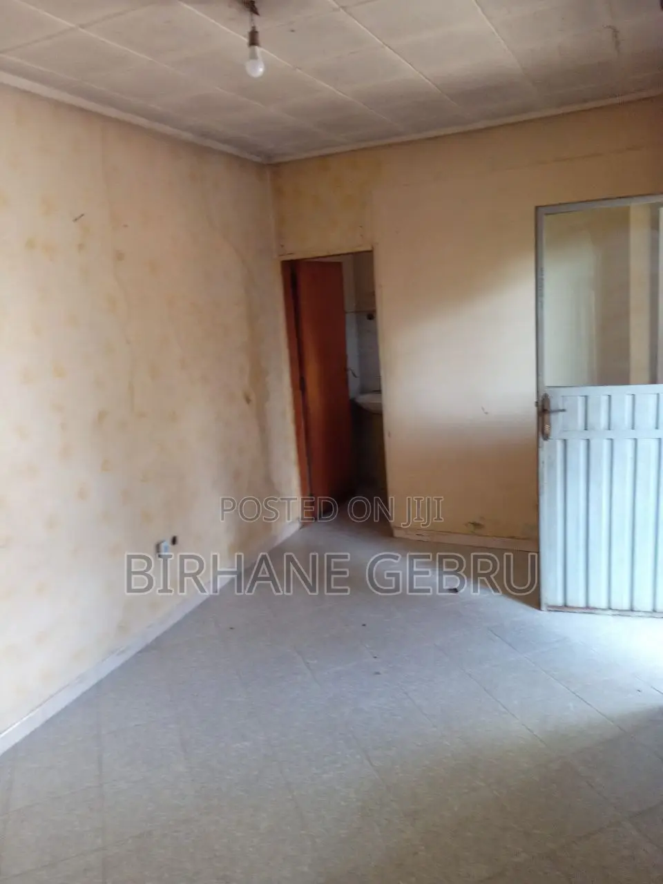 Villa House Rent for Garage, Metals and Other Business