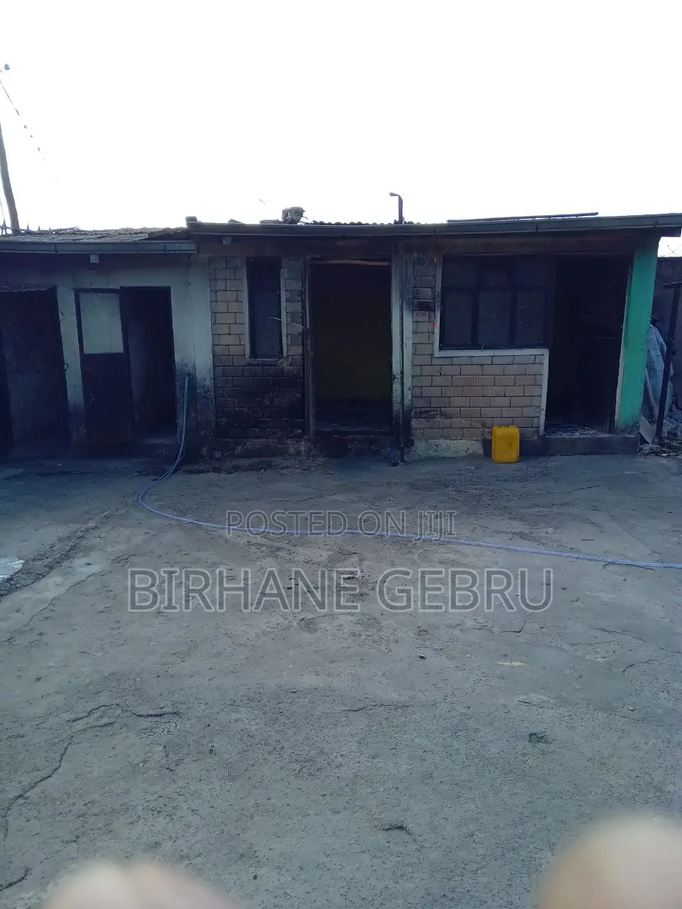 Villa House Rent for Garage, Metals and Other Business