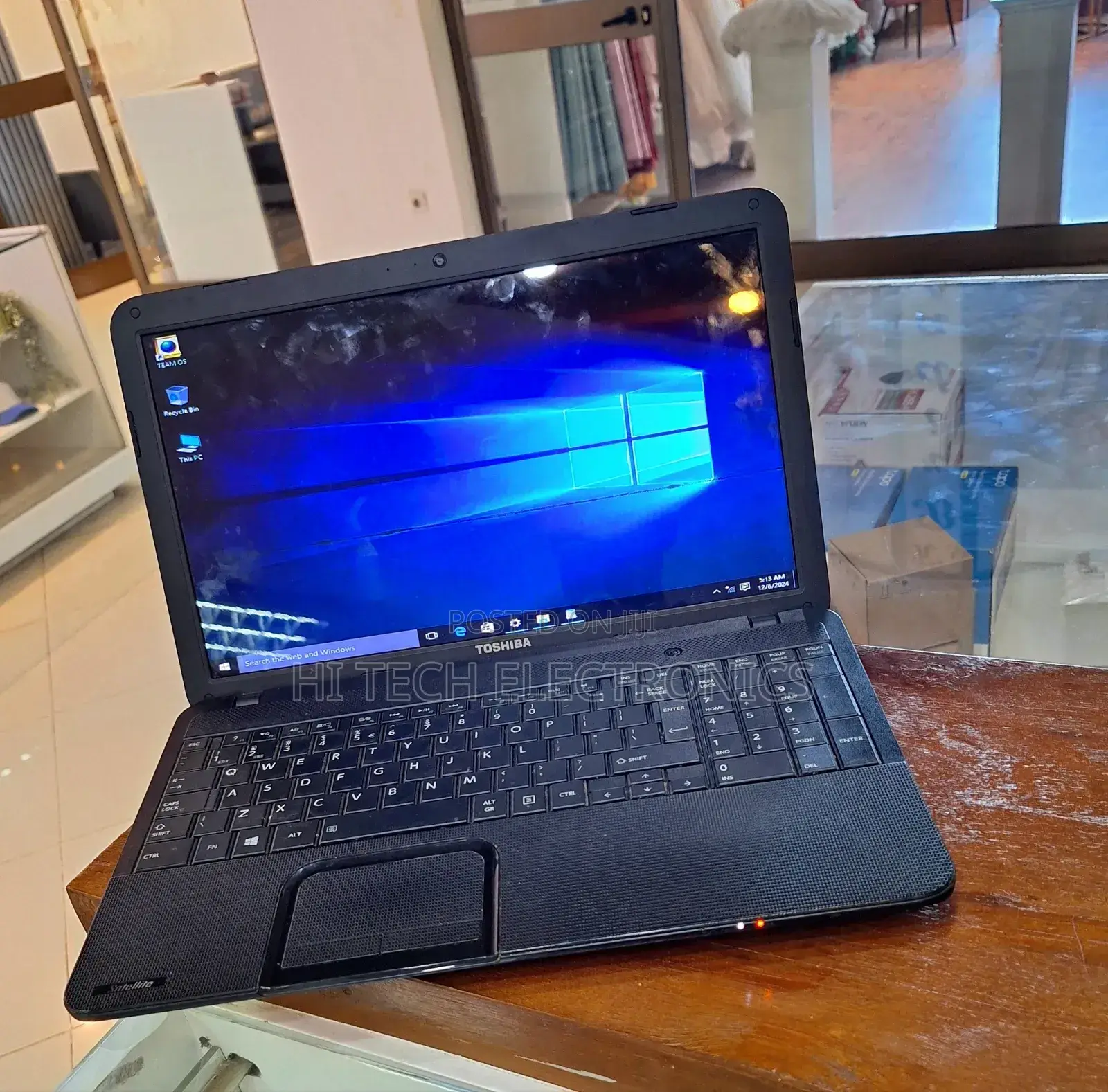 Laptop Toshiba Satellite C55 4GB AMD Ryzen HDD 500GB