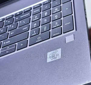 New Laptop HP ZBook Firefly 14 G7 16GB Intel Core I7 SSD 512GB