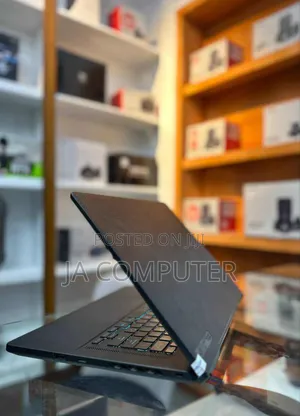 New Laptop Asus ROG Zephyrus G15 16GB Intel Core I7 SSD 512GB