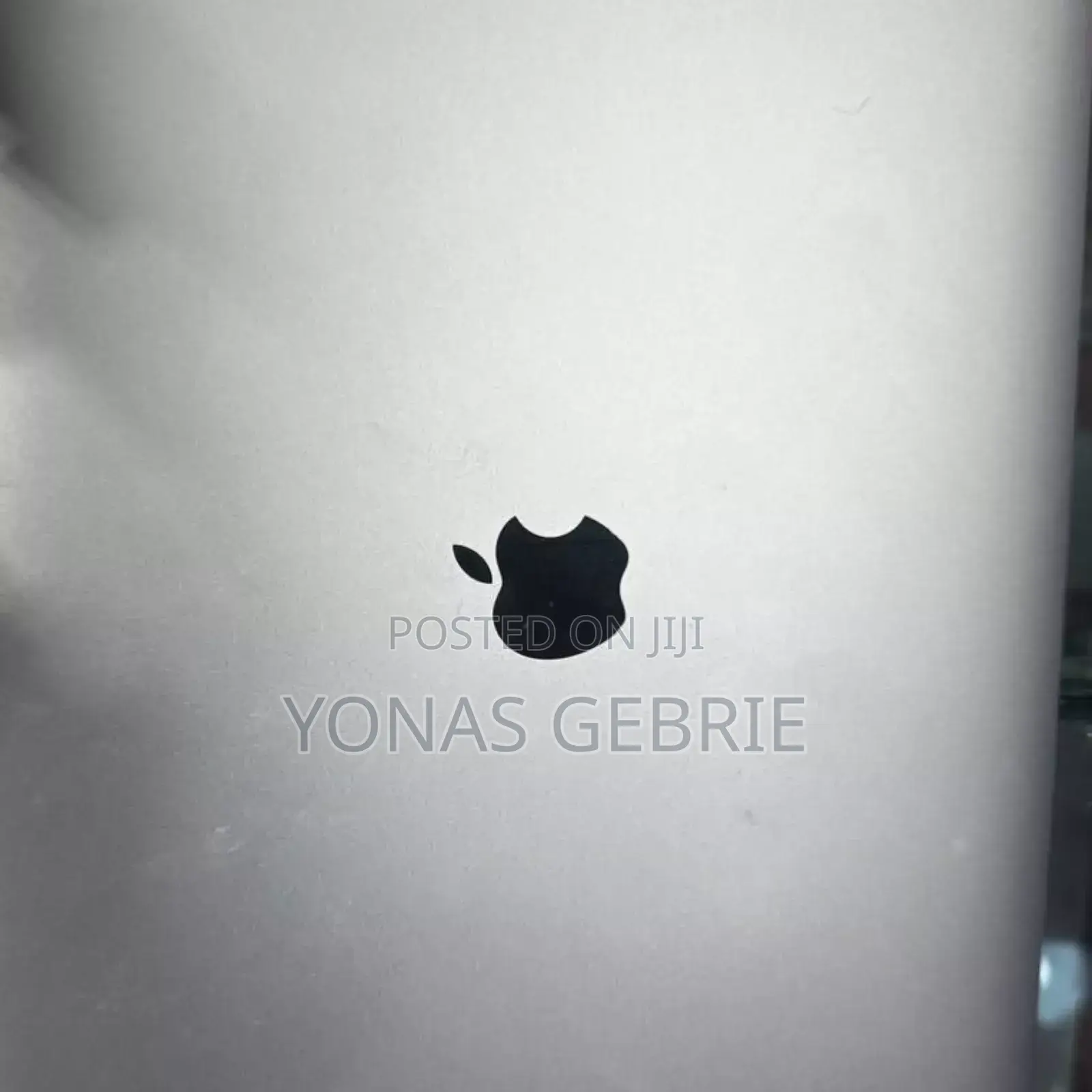 New Laptop Apple MacBook Pro 2018 16GB Intel Core I7 SSD 512GB