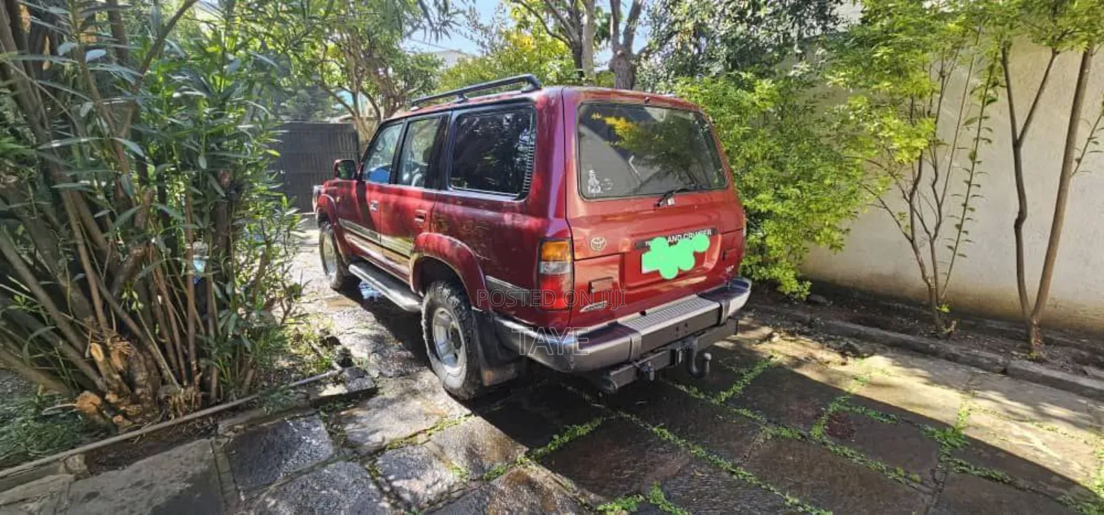 Toyota Land Cruiser 1991 Red
