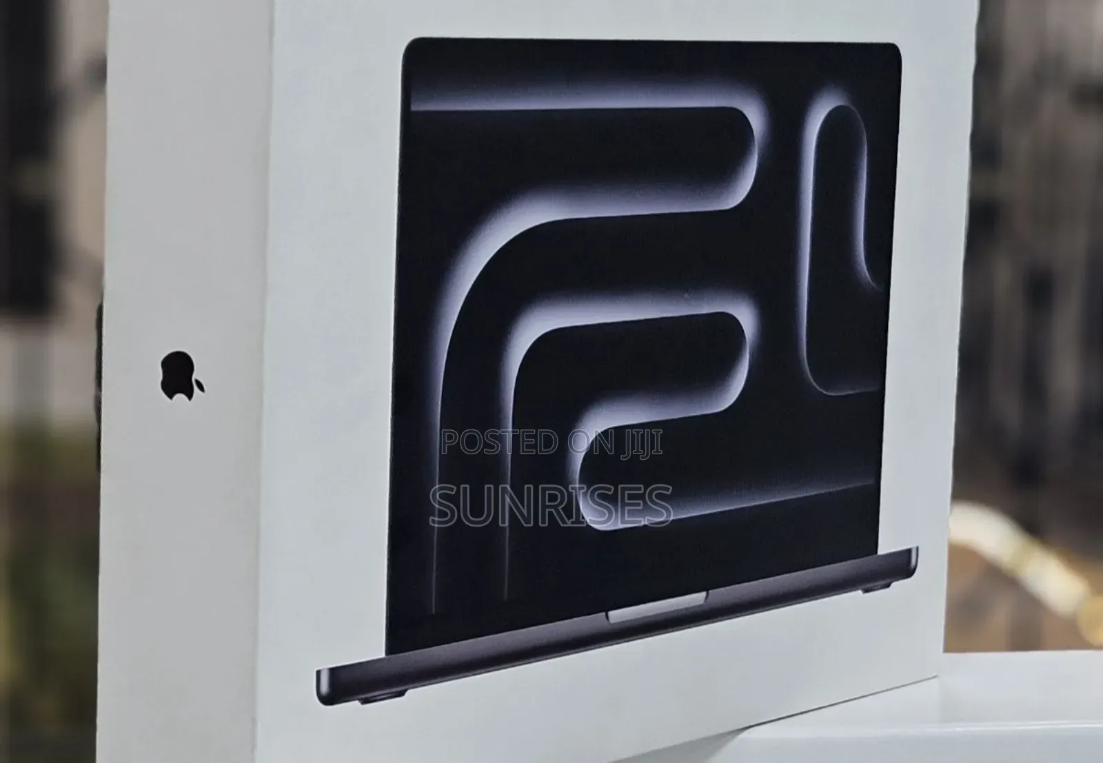 New Laptop Apple MacBook Pro 2024 M4 14-Inch 24GB Apple M3 Max SSD 1T