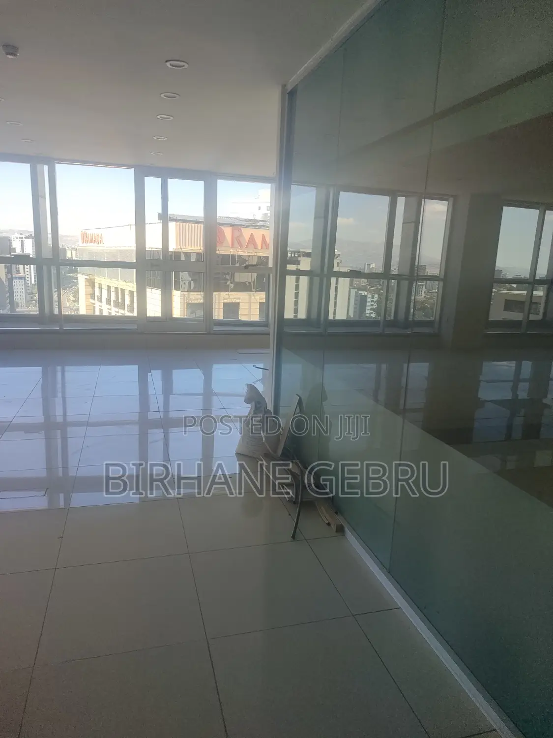 Luxury Apartiment Rent for Office