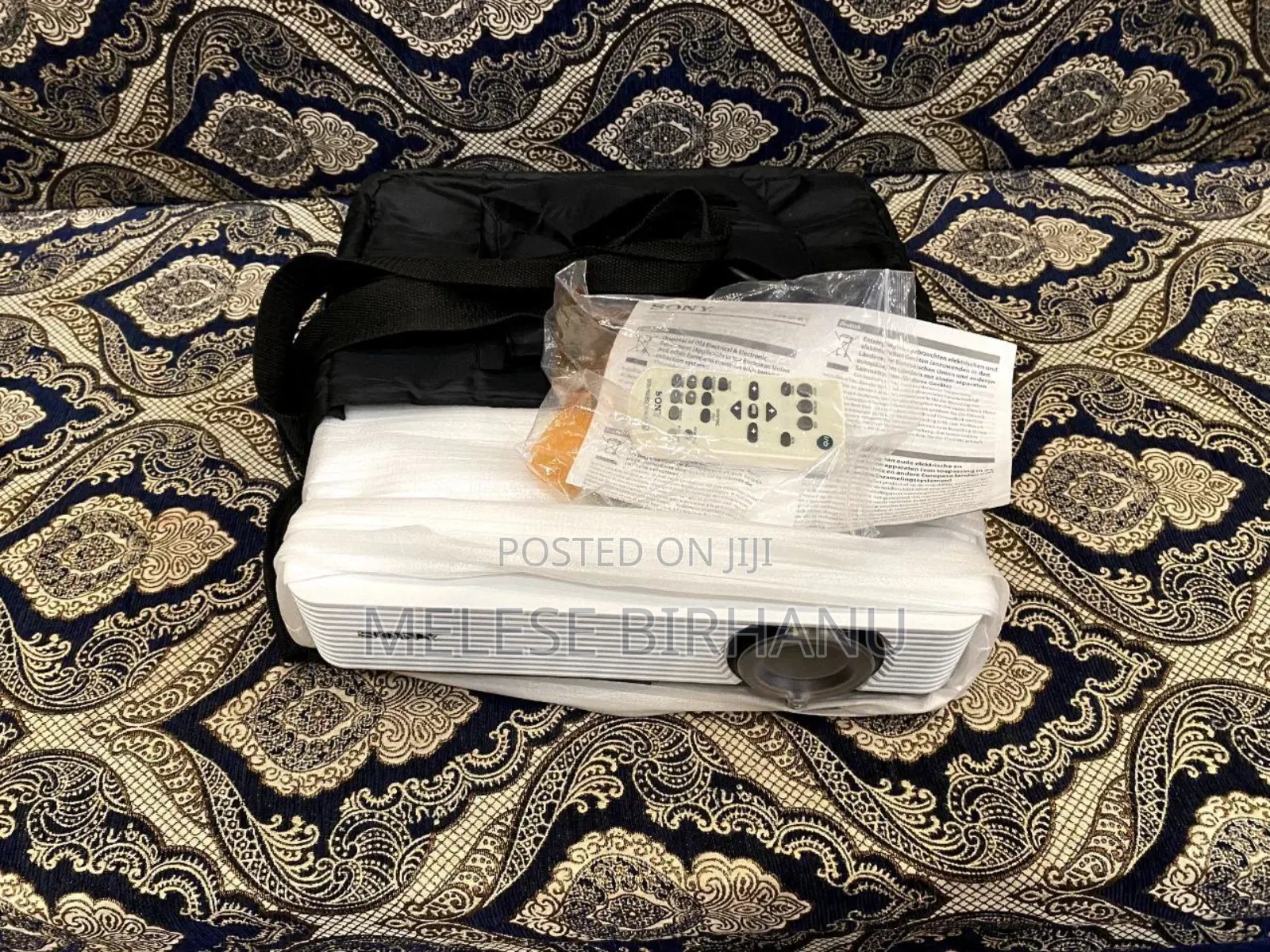 New Sony VPL-Dx220 Model Projector