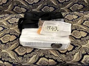 New Sony VPL-Dx220 Model Projector