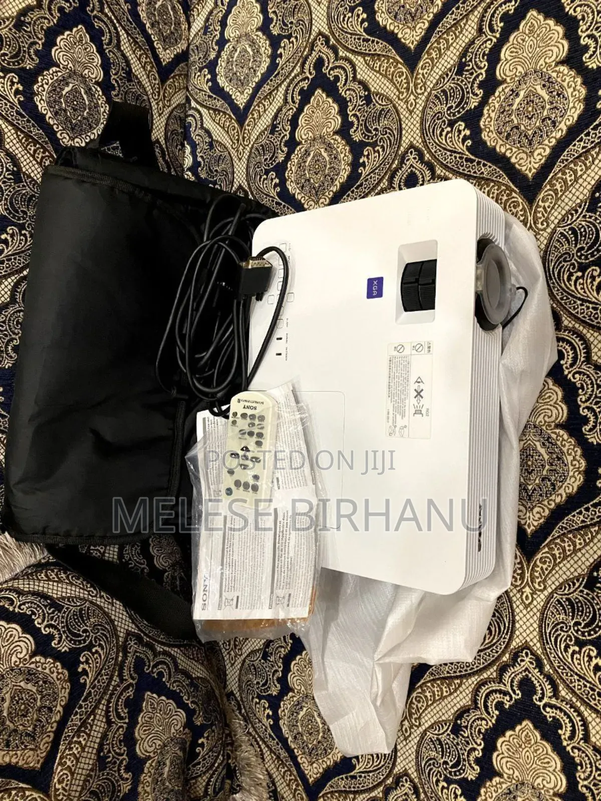 New Sony VPL-Dx220 Model Projector