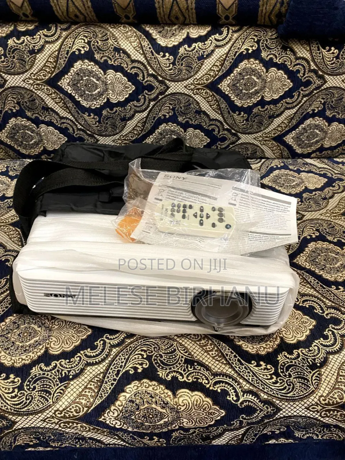 New Sony VPL-Dx220 Model Projector