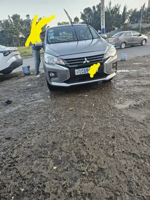 Mitsubishi Attrage 2021 Silver