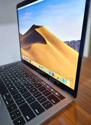 New Laptop Apple MacBook Pro 2019 8GB Intel Core I5 SSD 256GB