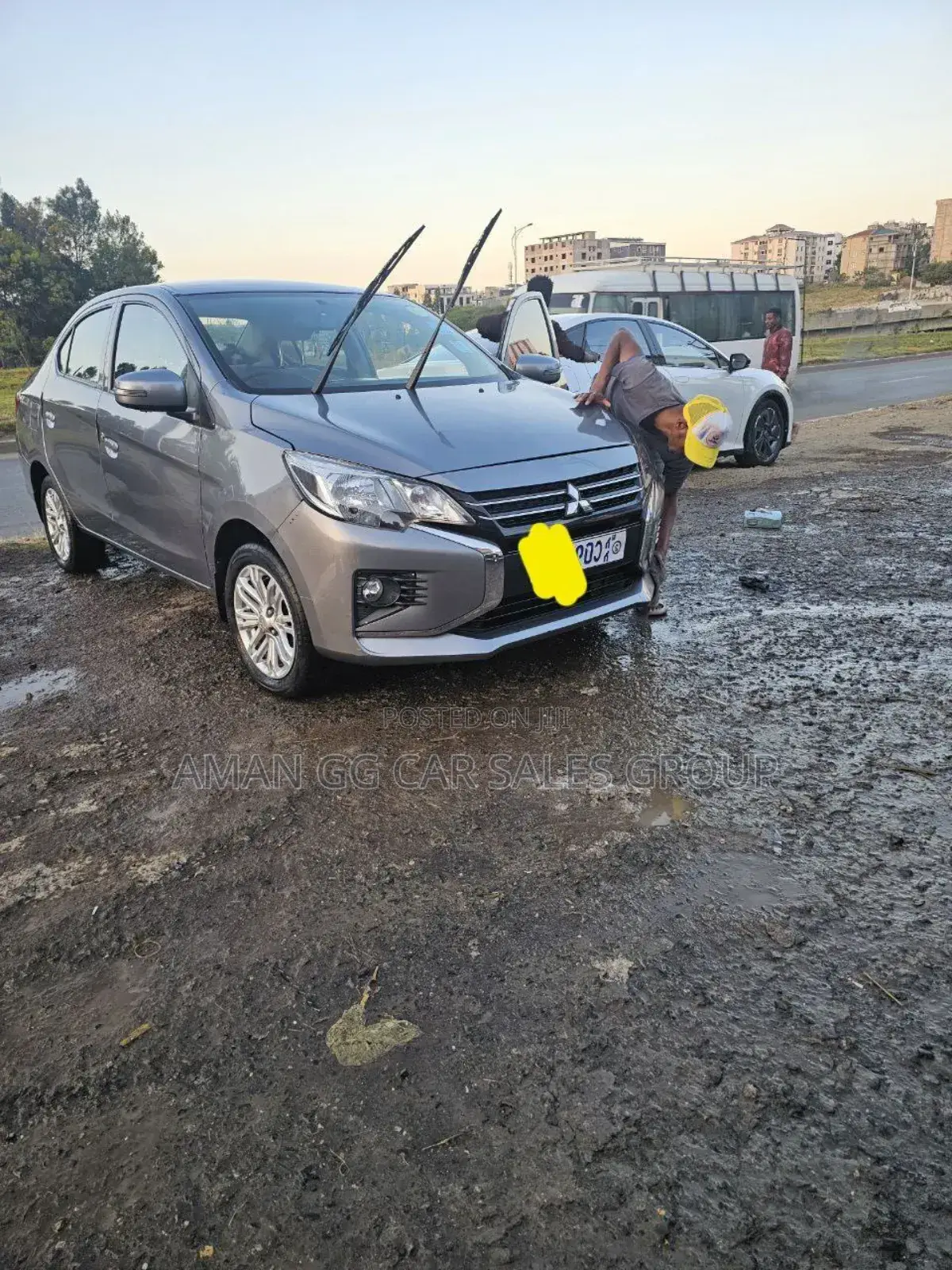 Mitsubishi Attrage 2021 Silver