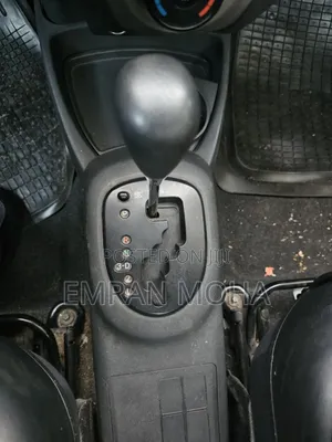 Toyota Yaris 2010 Gray