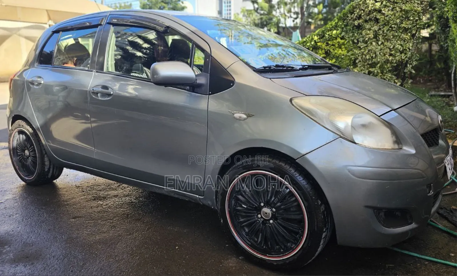 Toyota Yaris 2010 Gray