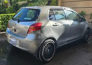 Toyota Yaris 2010 Gray