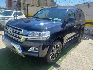 Toyota Land Cruiser 2018 Matt Black