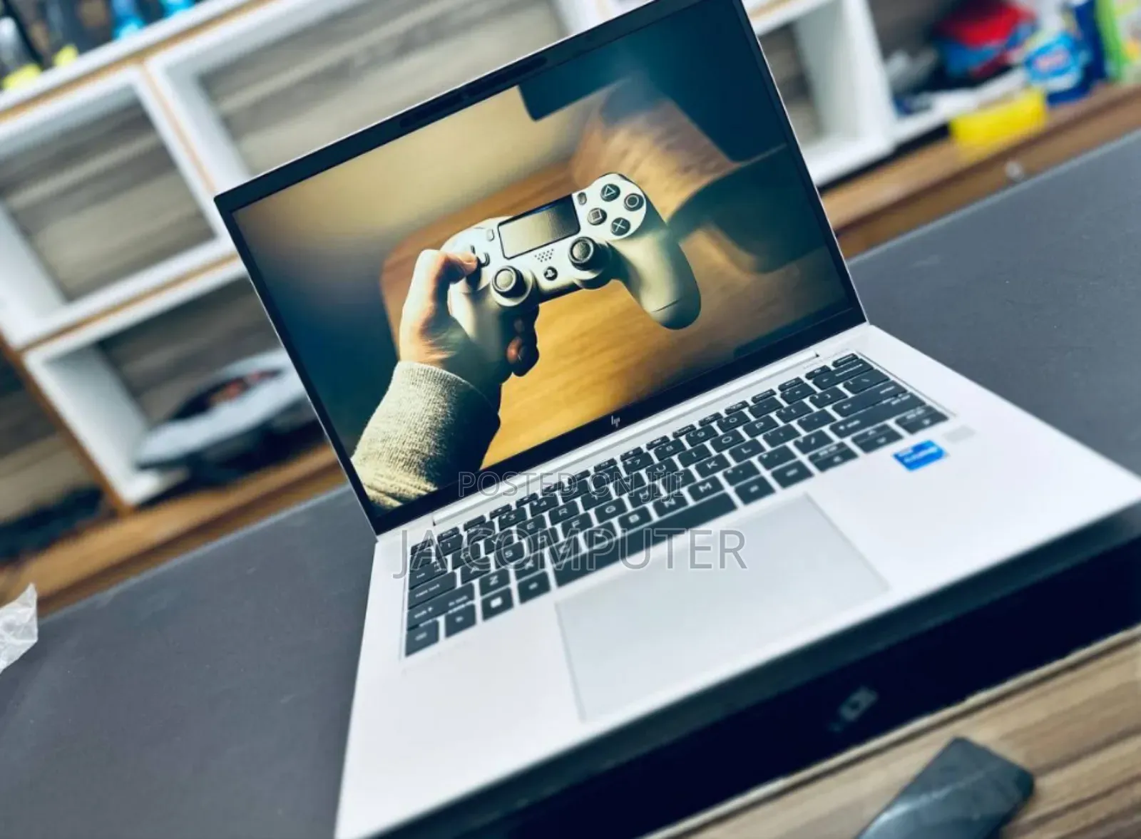 New Laptop HP EliteBook 840 10 16GB Intel Core I7 SSD 512GB