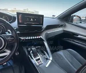 Peugeot 5008 2022 Black