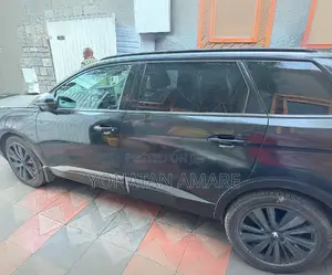 Peugeot 5008 2022 Black