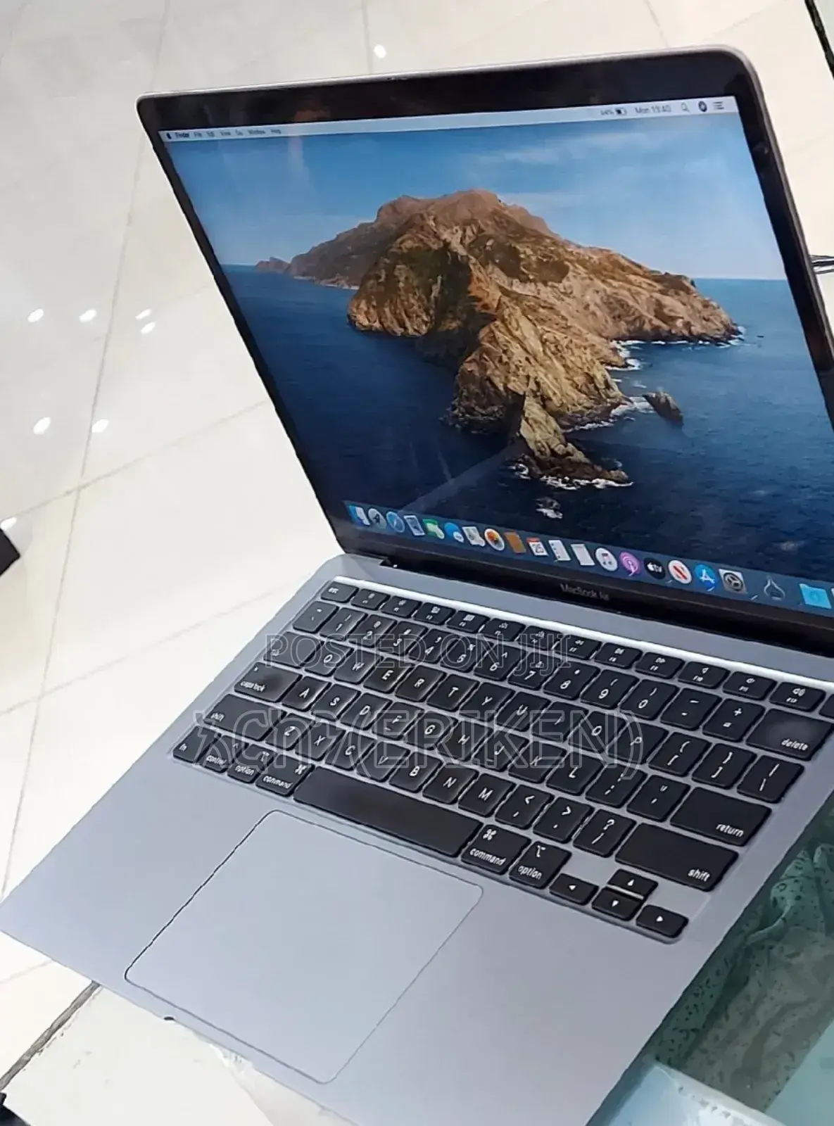 New Laptop Apple MacBook Air 2020 16GB Intel Core I7 SSD 512GB