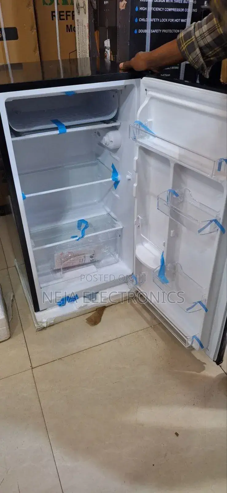 Refrigerator 1-Door Compact Deliver