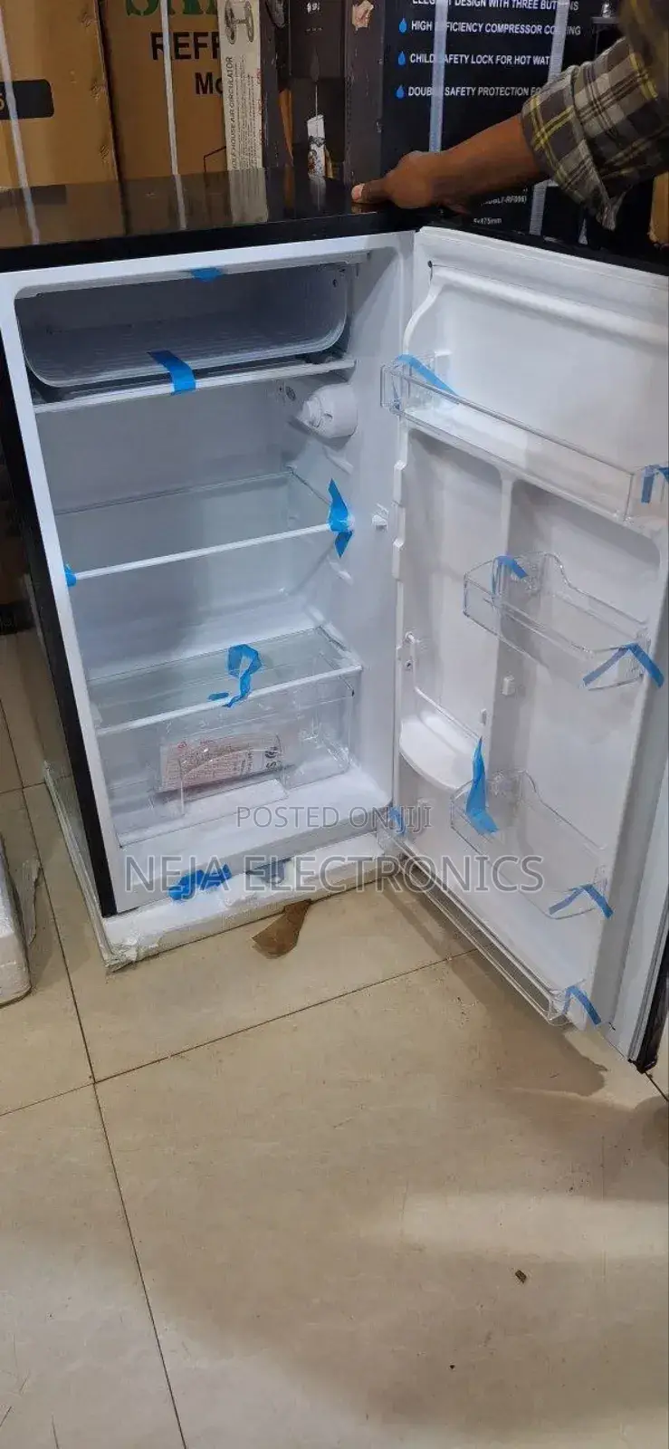 Refrigerator 1-Door Compact Deliver