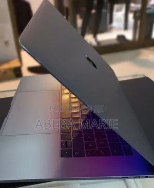 Photo - New Laptop Apple MacBook Pro 2016 16GB Intel Core I7 SSD 512GB