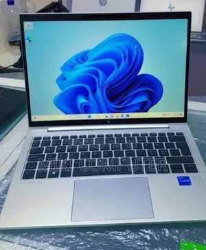 New Laptop HP EliteBook 830 G9 16GB Intel Core I5 SSD 512GB