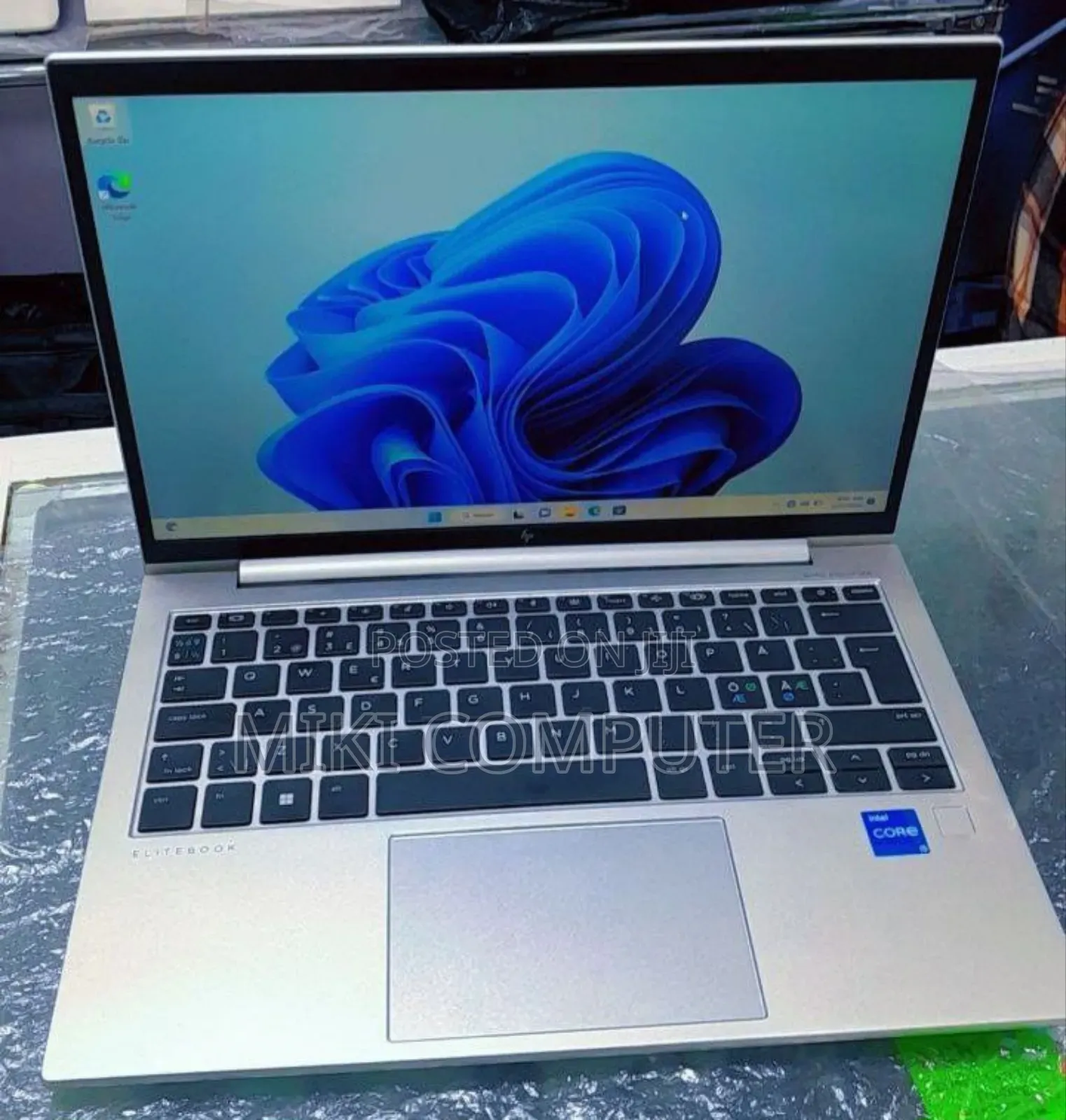 New Laptop HP EliteBook 830 G9 16GB Intel Core I5 SSD 512GB