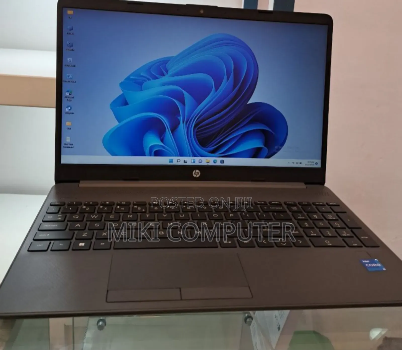 New Laptop HP Stream Notebook 8GB Intel Core I5 HDD 1T