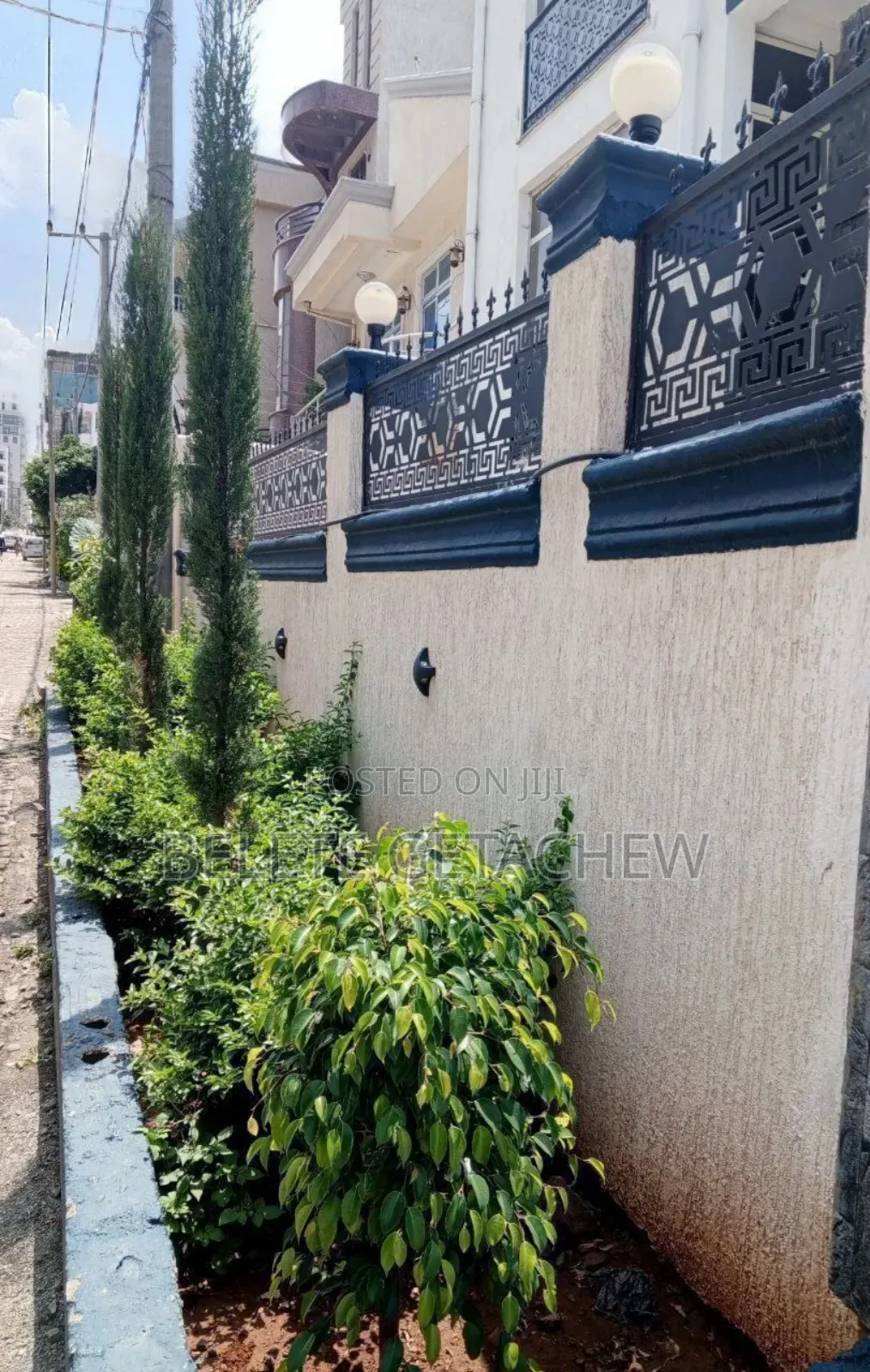 5bdrm House in Bole Bulbula, G+2 for sale