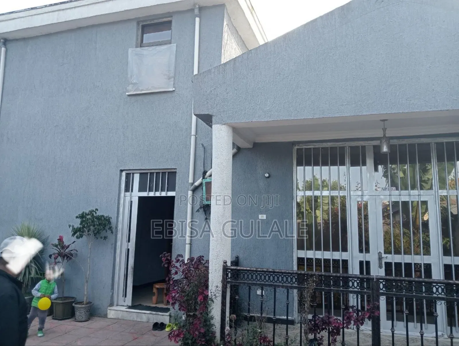 Furnished 6bdrm House in Yeka for sale
