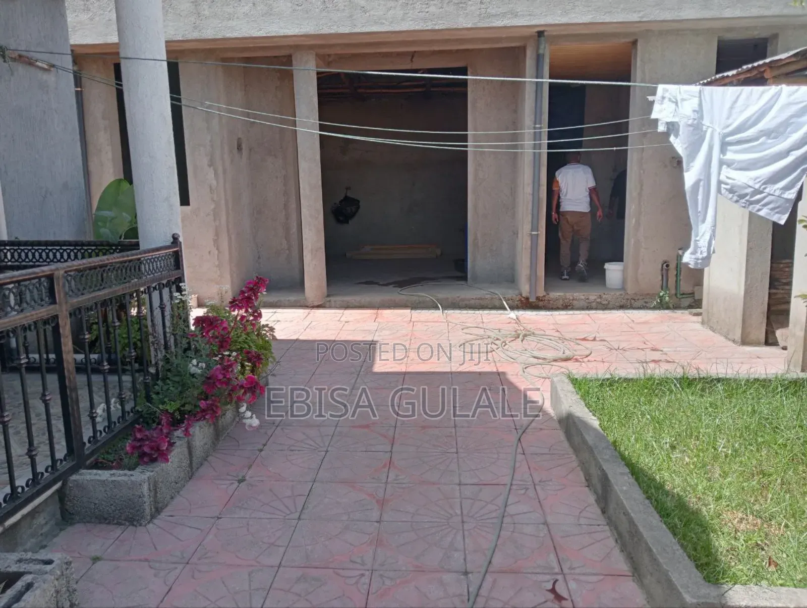 Furnished 6bdrm House in Yeka for sale