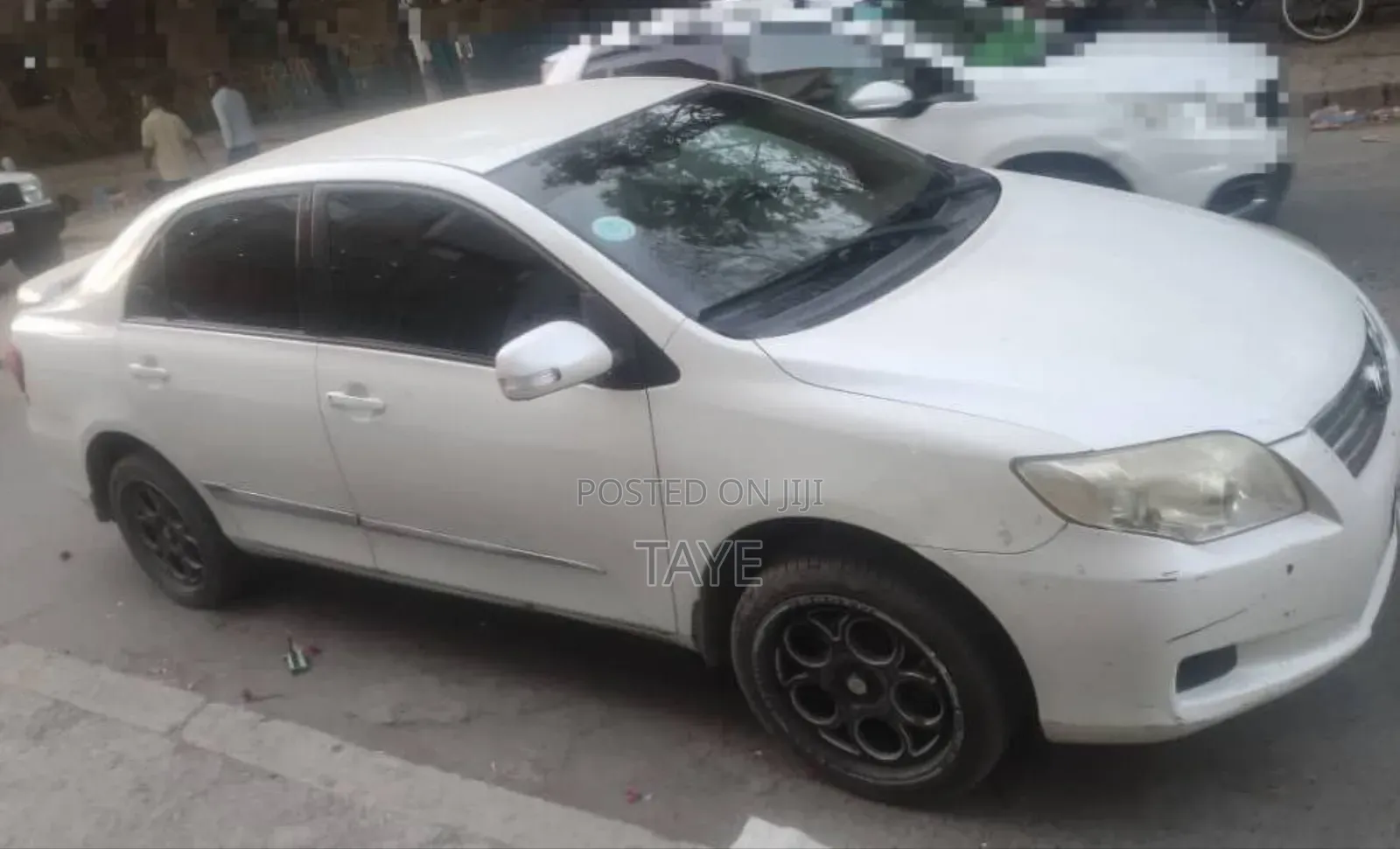 Toyota Corolla 2010 Ivory