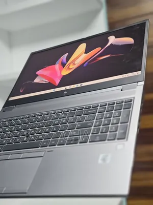 New Laptop HP ZBook 15u G5 16GB Intel Core I7 SSD 512GB