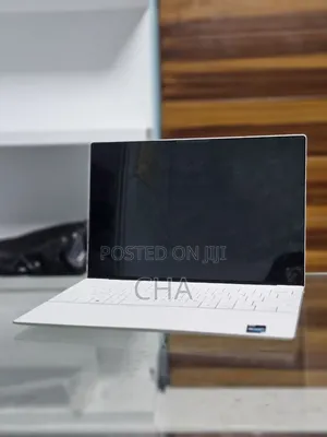 New Laptop Dell XPS 13 16GB Intel Core I7 SSD 512GB